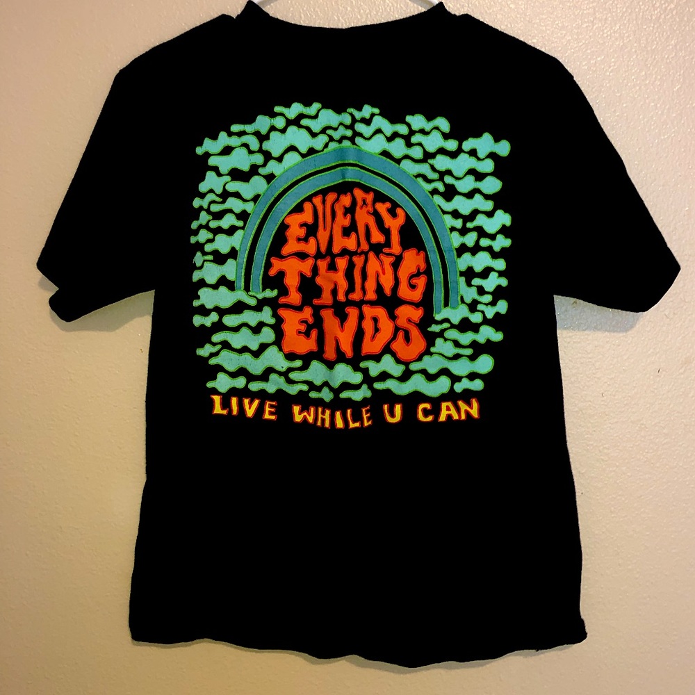 ALAB ZUMIEZ BLACK T-SHIRT SIZE MEDIUM LIVE WHILE YOU CAN GRAPHIC TEE